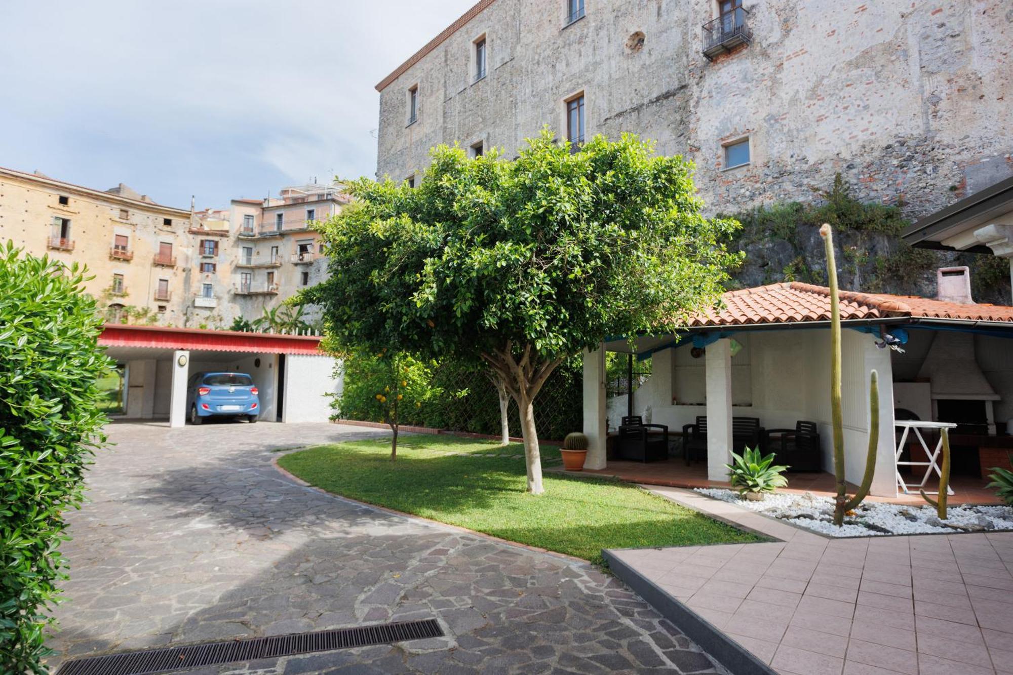 The Lemon Tree House Apartment Scalea Exterior photo