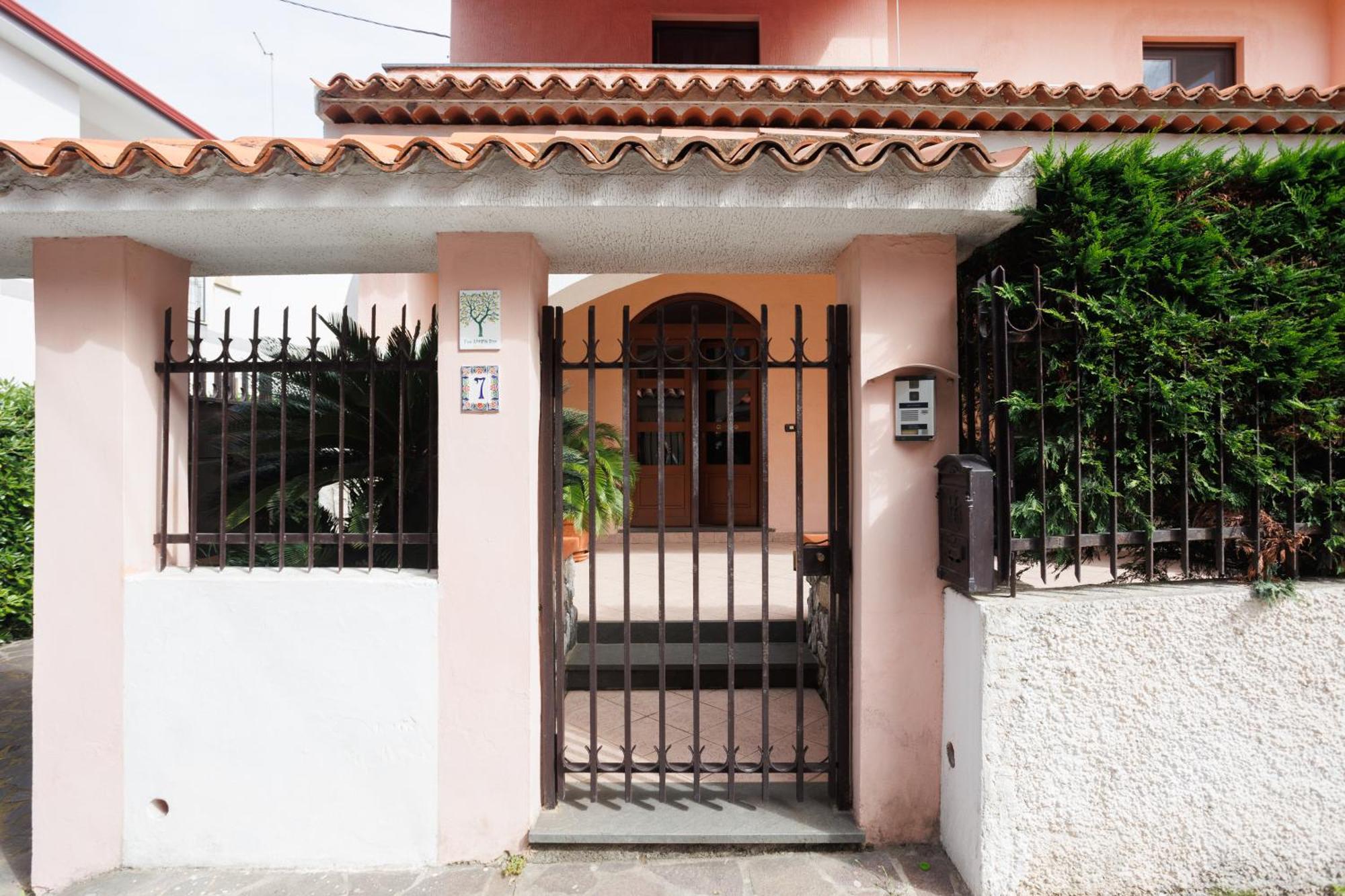 The Lemon Tree House Apartment Scalea Exterior photo