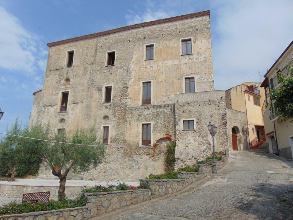 The Lemon Tree House Apartment Scalea Exterior photo