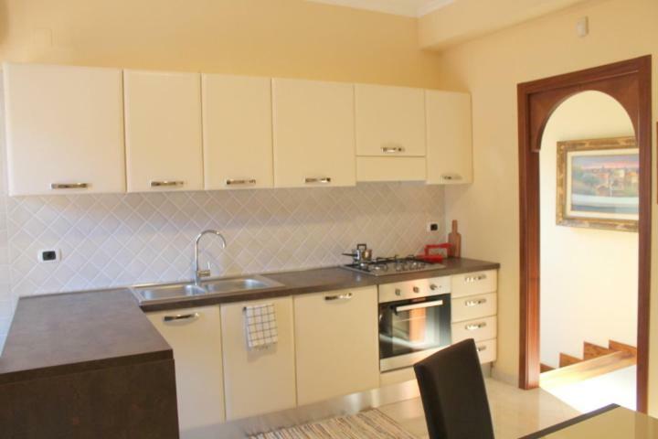 The Lemon Tree House Apartment Scalea Exterior photo