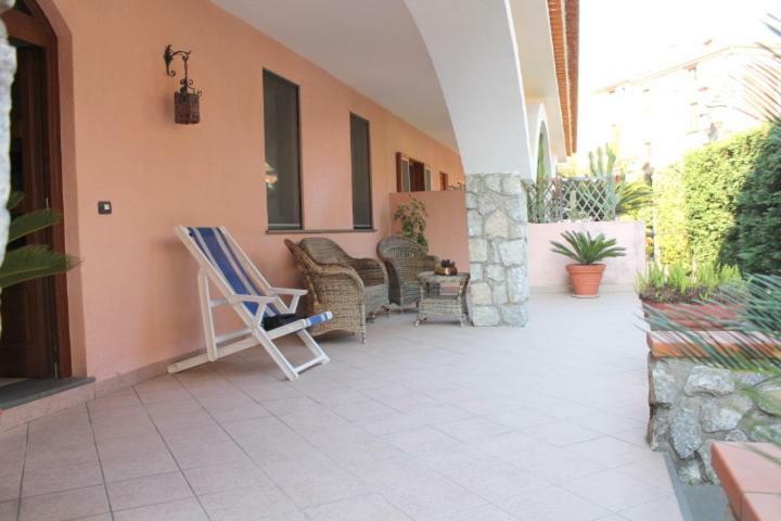 The Lemon Tree House Apartment Scalea Exterior photo